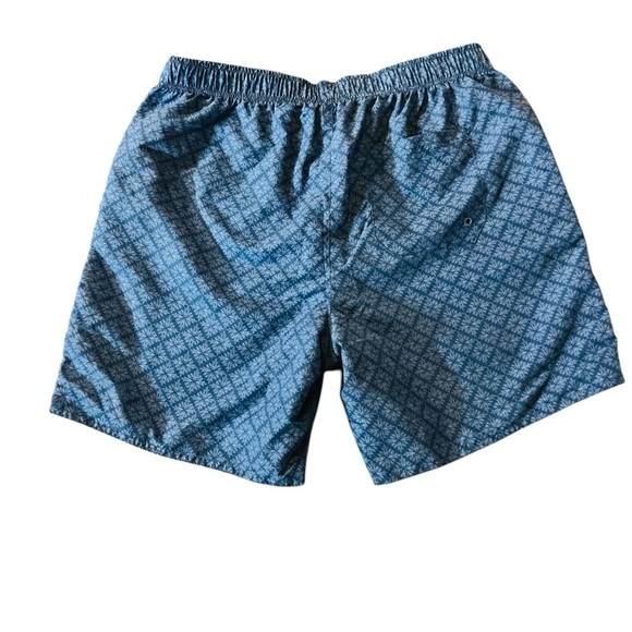 CABANA LIFE MEN’S REVERSIBLE SWIM TRUNKS SIZE LARGE BLUE & WHITE NWOT - Picture 2 of 13